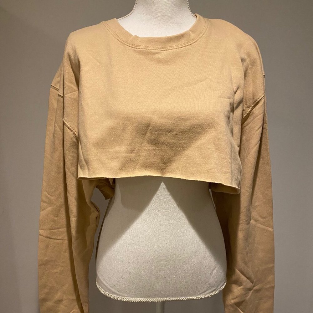 Pretty Little Thing Cropped Sweater in Nude